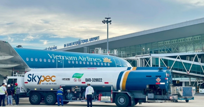 Đối với các hãng hàng không, giá nhiên liệu chiếm tỷ trọng lớn trong chi phí vận hành.